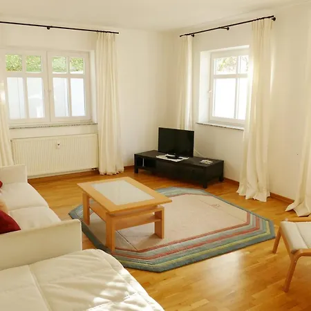 Op'n Heugel Ahlbeck 公寓